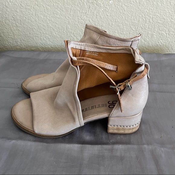 A.S. 98 Morgan Ankle Strap Sandals Shoes New - Picture 11 of 16